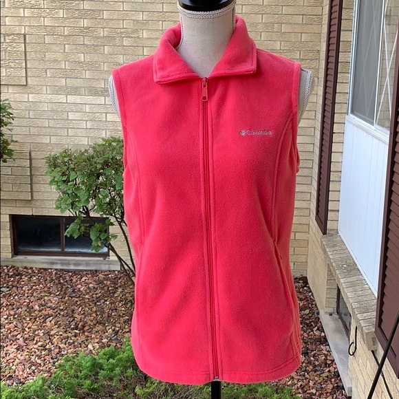 Columbia Jackets & Blazers - Columbia fleece vest, M